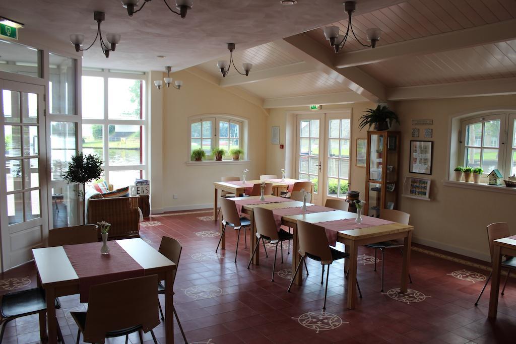 Wartena Hoeve - Vega Warten